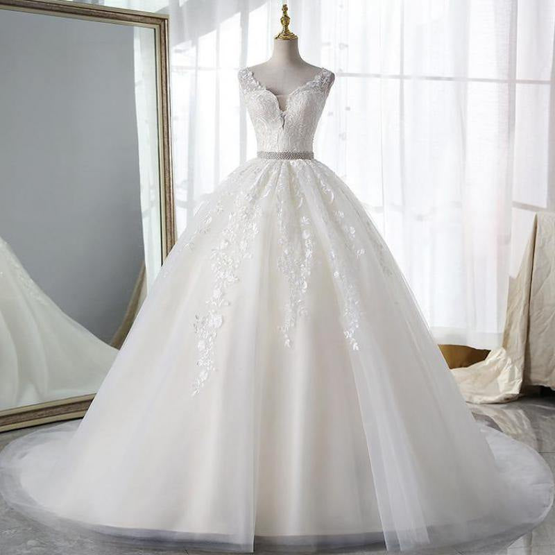 Bridal Gowns and Wedding Dresses