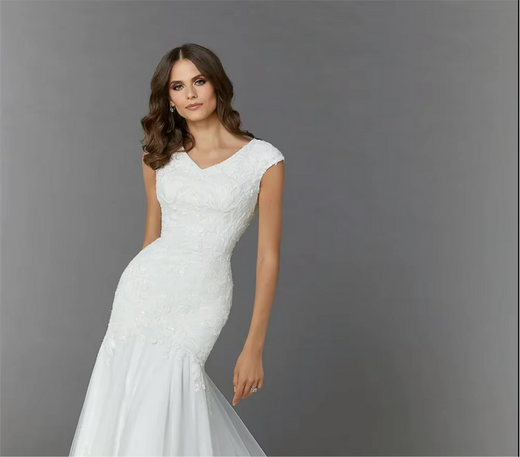 V-neck Tulle Applique Mermaid Wedding Dress