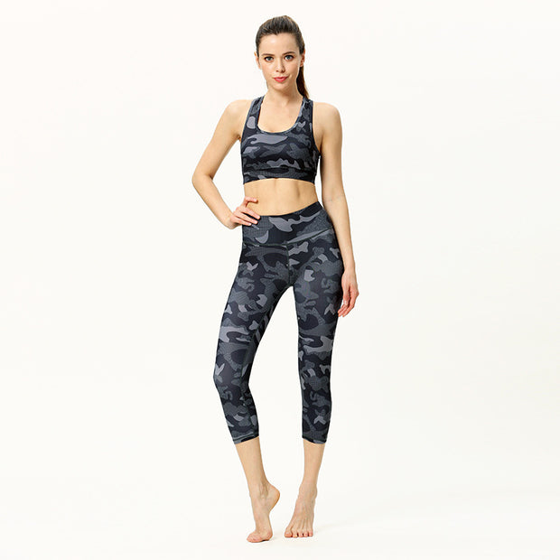 NTwo-piece set of seven-point yoga pants