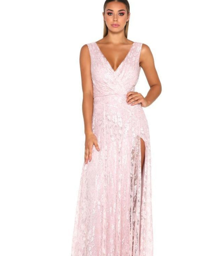 Sleeveless high split evening dress