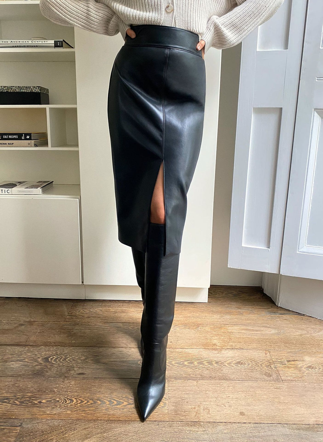 Temperament All Match Leather Skirt