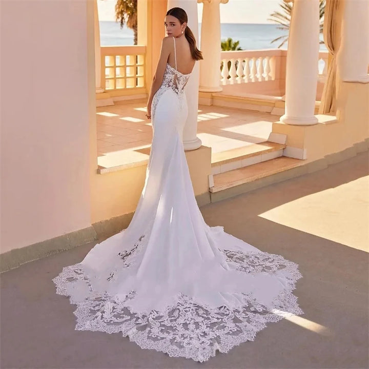 Lace Appliques Spaghetti Straps Floor Length Mermaid Wedding Dress