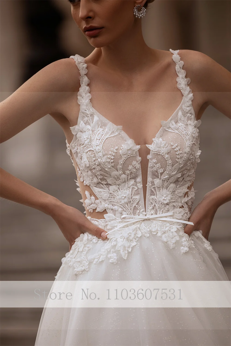 Spaghetti Straps Appliques Lace A-line Wedding Dress