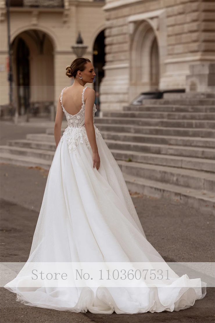 Spaghetti Straps Appliques Lace A-line Wedding Dress
