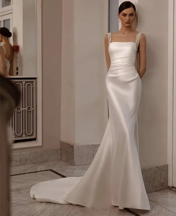 Elegant Mermaid Wedding Dress With Detachable Train