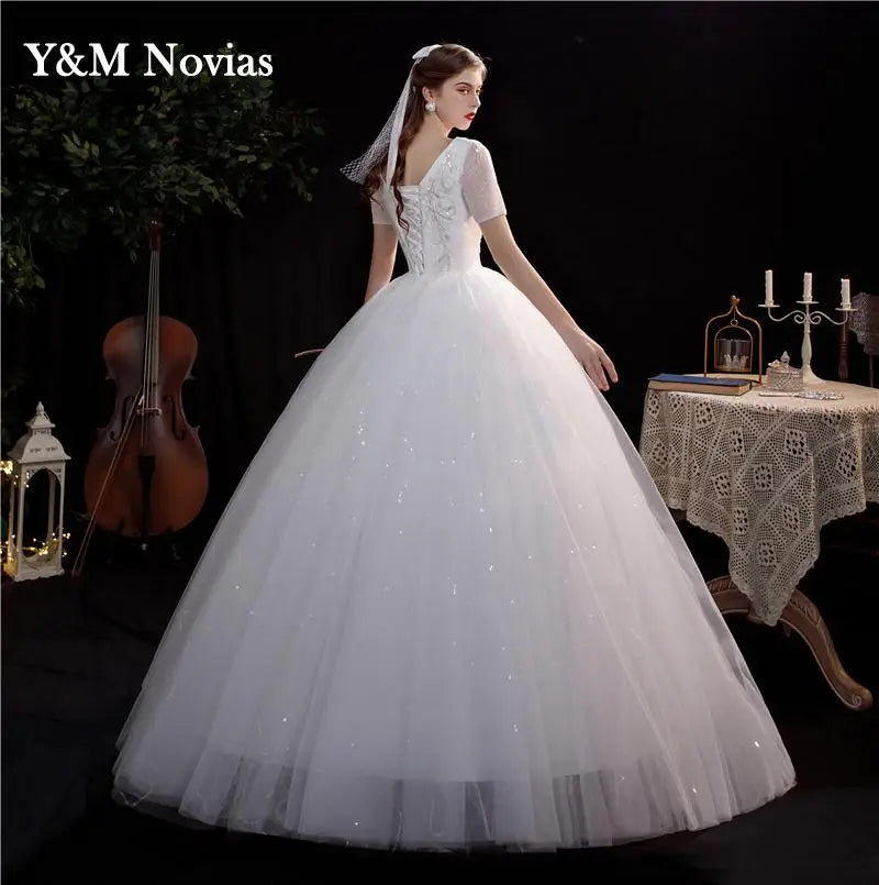 New Fashion V-neck Wedding Dress Vestidos De Novia Ivory Bride Gowns Dream Princess Simple Short Sleeve Lace Appliques