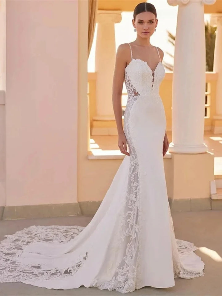 Lace Appliques Spaghetti Straps Floor Length Mermaid Wedding Dress