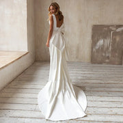 Elegant satin V-neck Detachable Bow Mermaid Wedding Dress